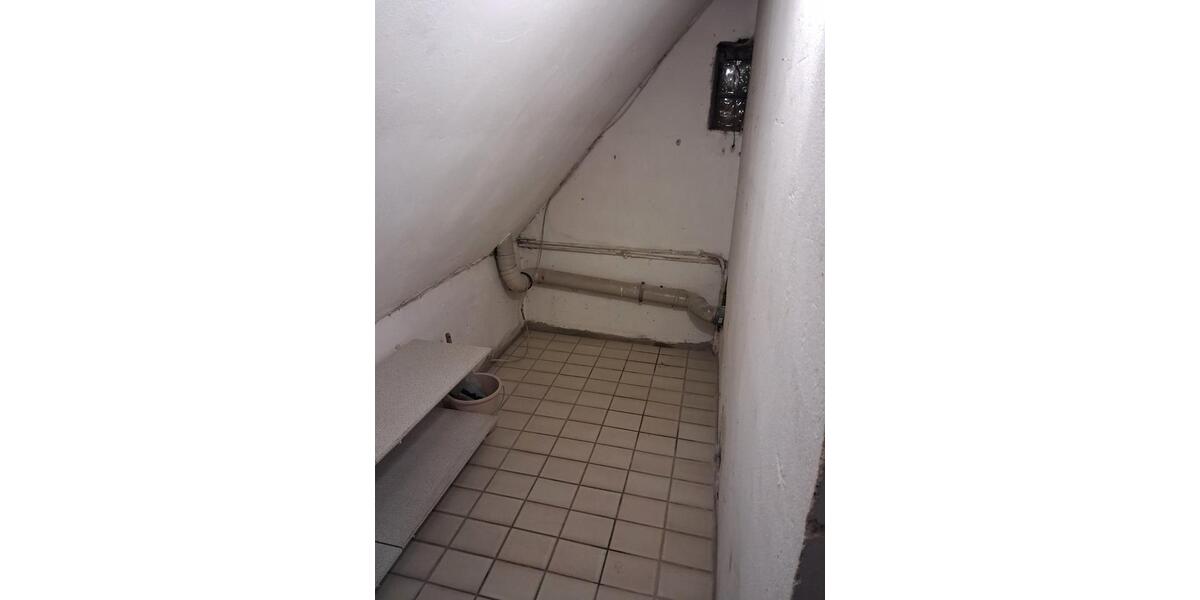 Dachgeschoßwohnung Dortmund Hörde - 3 Zimmer, 93 m&sup2;, 1.100&euro; | Angebot:26022975