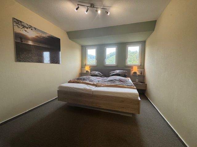 Einfamilienhaus Altena - 8 Zimmer, 170 m&sup2;, 299.900&euro; | Angebot:25685546