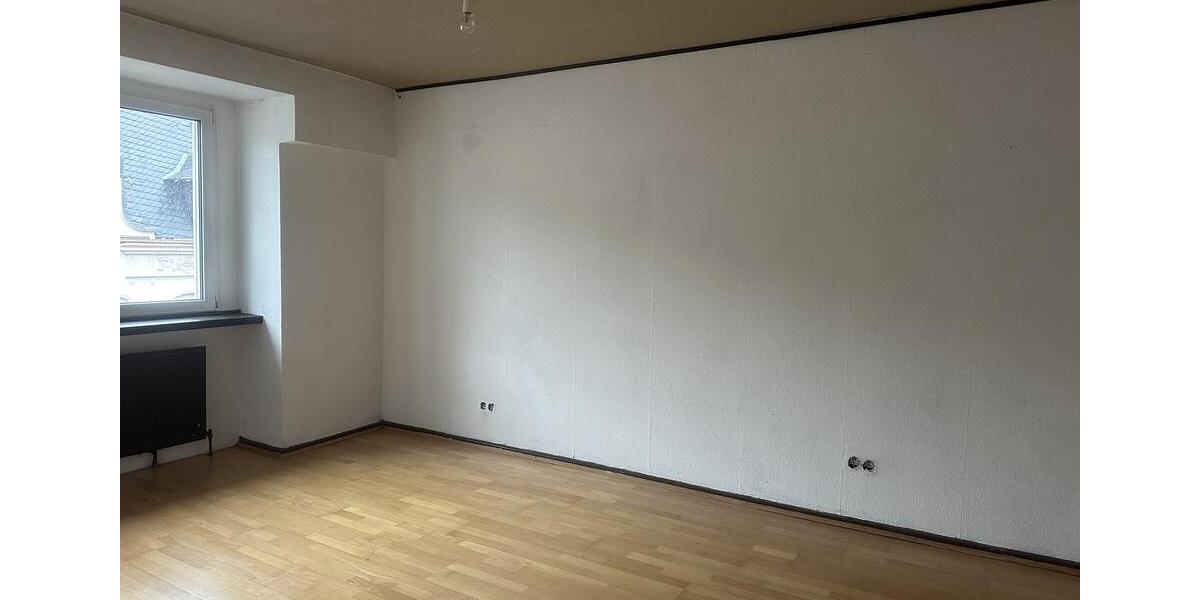 Etagenwohnung Wuppertal Gemarkung Langerfeld - 4 Zimmer, 107 m&sup2;, 250&euro; | Angebot:26545796