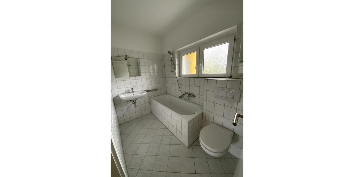 Etagenwohnung Remscheid Lüttringhausen - 3 Zimmer, 69 m&sup2;, 539&euro; | Angebot:25982833