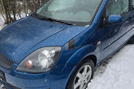 Ford Fiesta 166.000 km 800 &euro; Wuppertal 42287