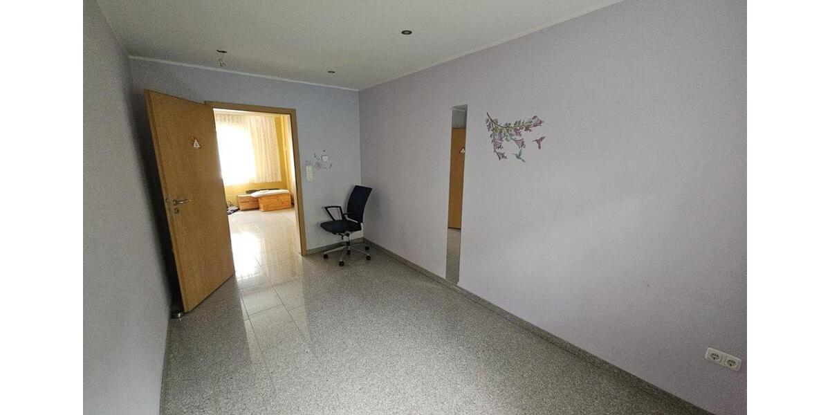 Hochparterre Dortmund Huckarde - 5 Zimmer, 110 m&sup2;, 1.300&euro; | Angebot:27626631