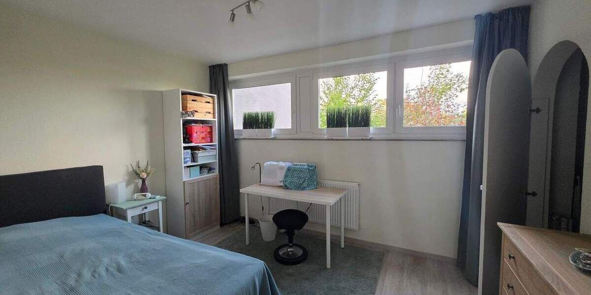 Etagenwohnung Velbert Neviges - 2 Zimmer, 75 m&sup2;, 175.000&euro; | Angebot:25680188