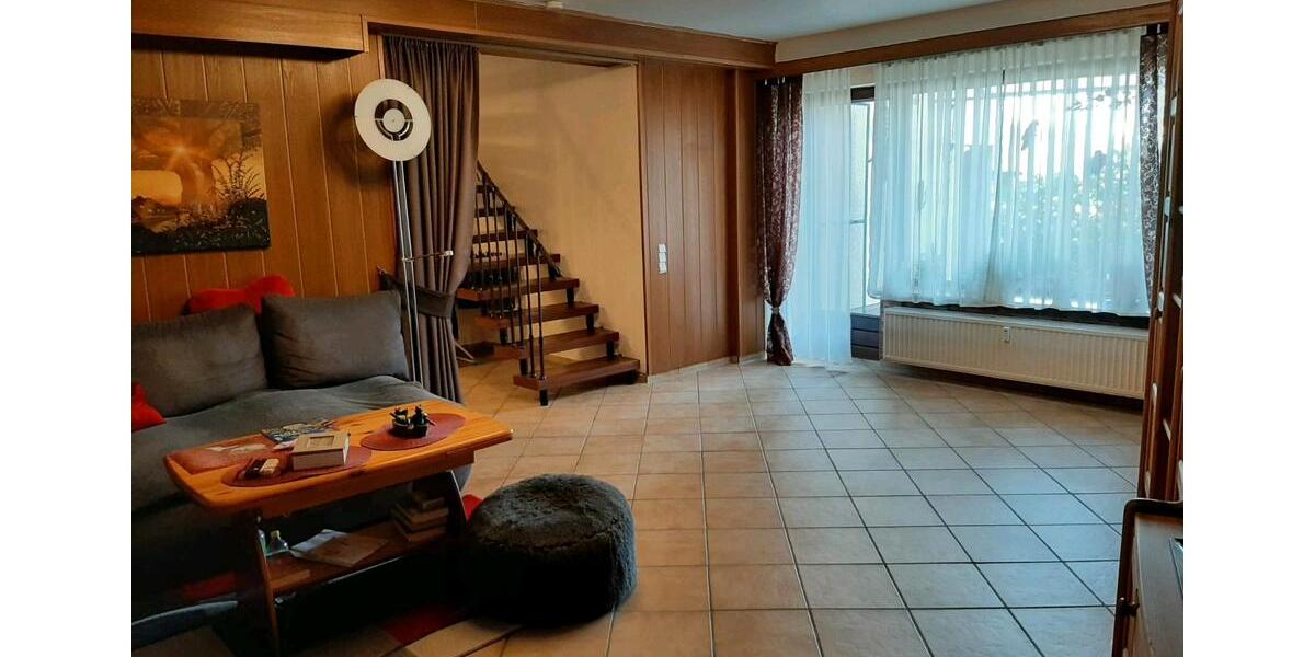 Etagenwohnung Witten - 2 Zimmer, 110 m&sup2;, 230.000&euro; | Angebot:26035210