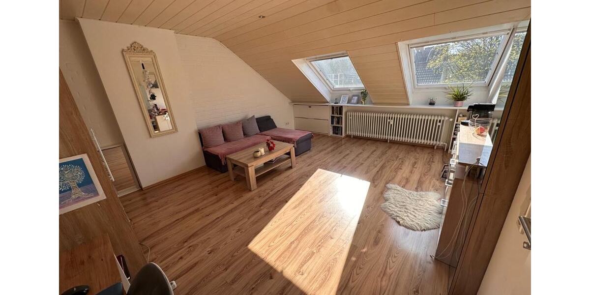 Dachgeschoßwohnung Wuppertal Elberfeld - 1 Zimmer, 30 m&sup2;, 260&euro; | Angebot:25894330