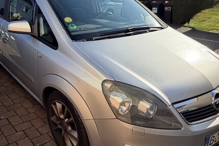 Opel Zafira 189.000 km 2.950 &euro; Bochum 44869