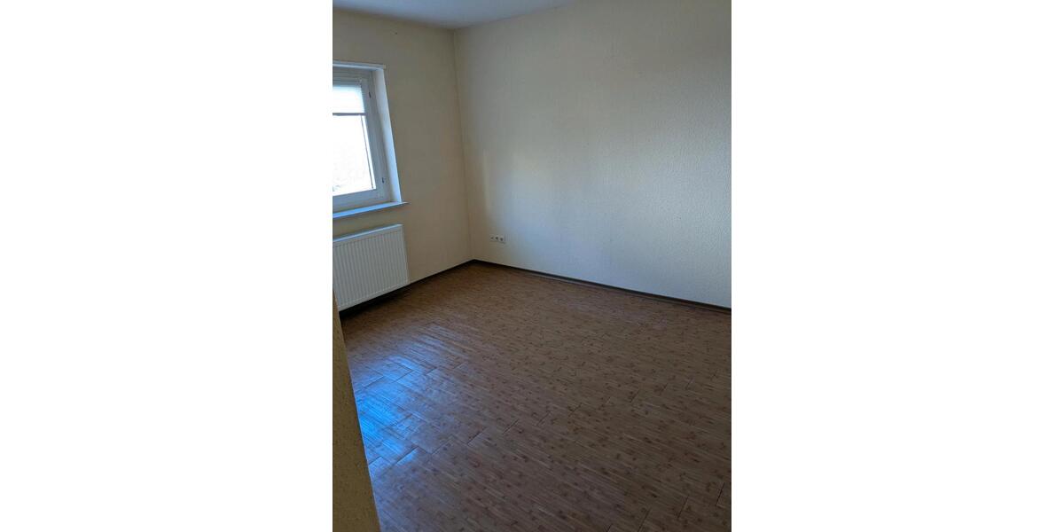 Reihenhaus Lüdenscheid Staberg - 8 Zimmer, 140 m&sup2;, 280.000&euro; | Angebot:25612977