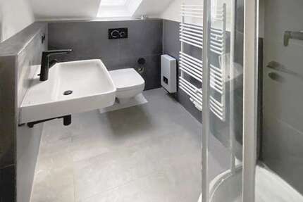 Wohnung Remscheid-Innenstadt Innenstadt - 2 Zimmer, 49 m&sup2;, 125.000&euro; | Angebot:27071058
