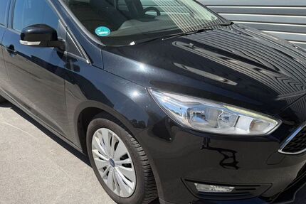 Ford Focus 118.595 km 10.249 &euro; Wuppertal 42285