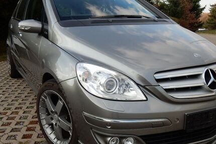 Mercedes-Benz B 200 189.000 km 12.900 &euro; Wuppertal 42369