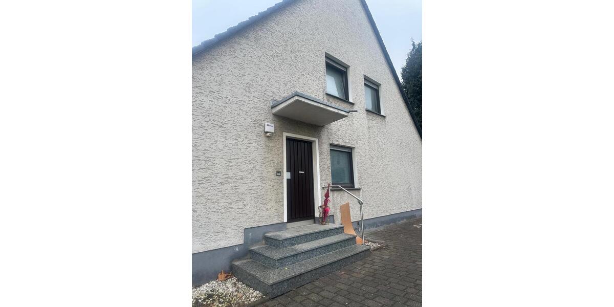 Etagenwohnung Dortmund Mengede - 3 Zimmer, 90 m&sup2;, 1.300&euro; | Angebot:25280119