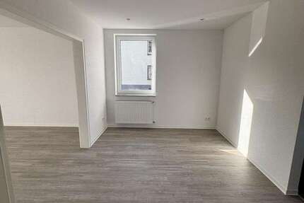 Wohnung Hattingen Winz - 2.5 Zimmer, 58 m&sup2;, 667&euro; | Angebot:26002621