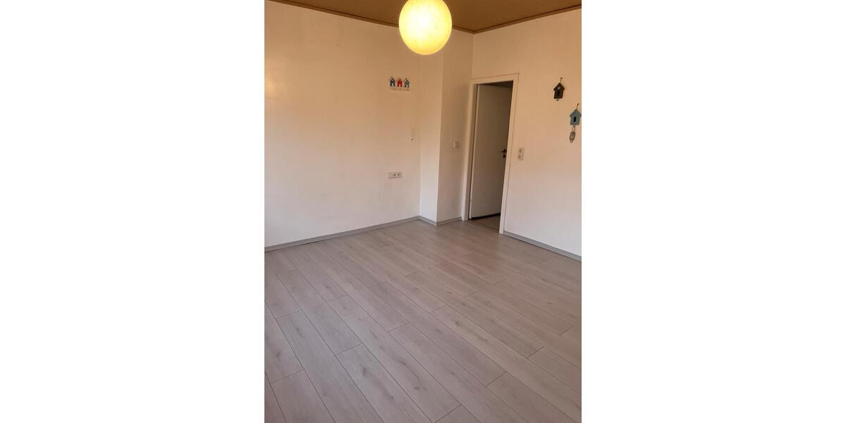 Erdgeschoßwohnung Balve - 3 Zimmer, 85 m&sup2;, 600&euro; | Angebot:25286290