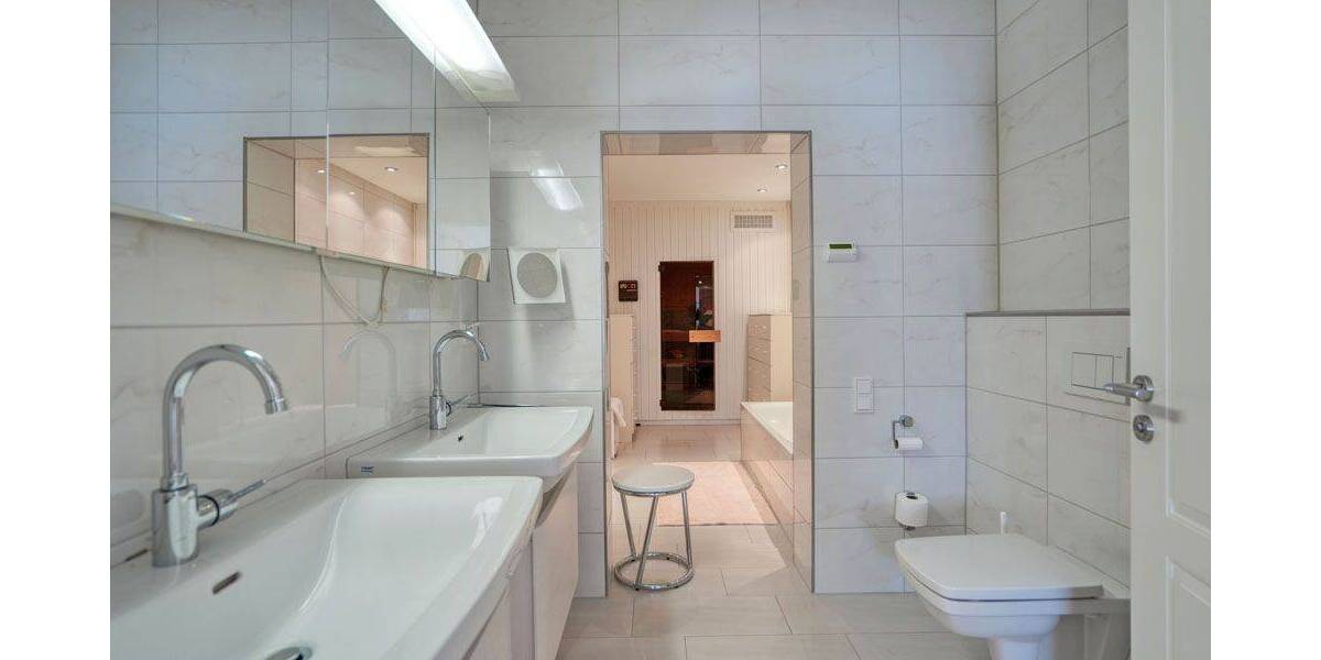 Einfamilienhaus Bochum Stiepel - 5 Zimmer, 257 m&sup2;, 1.175.000&euro; | Angebot:26037413