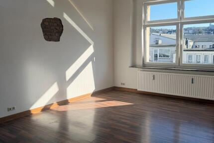 Wohnung Wuppertal Elberfeld - 2 Zimmer, 76 m&sup2;, 647&euro; | Angebot:25857945