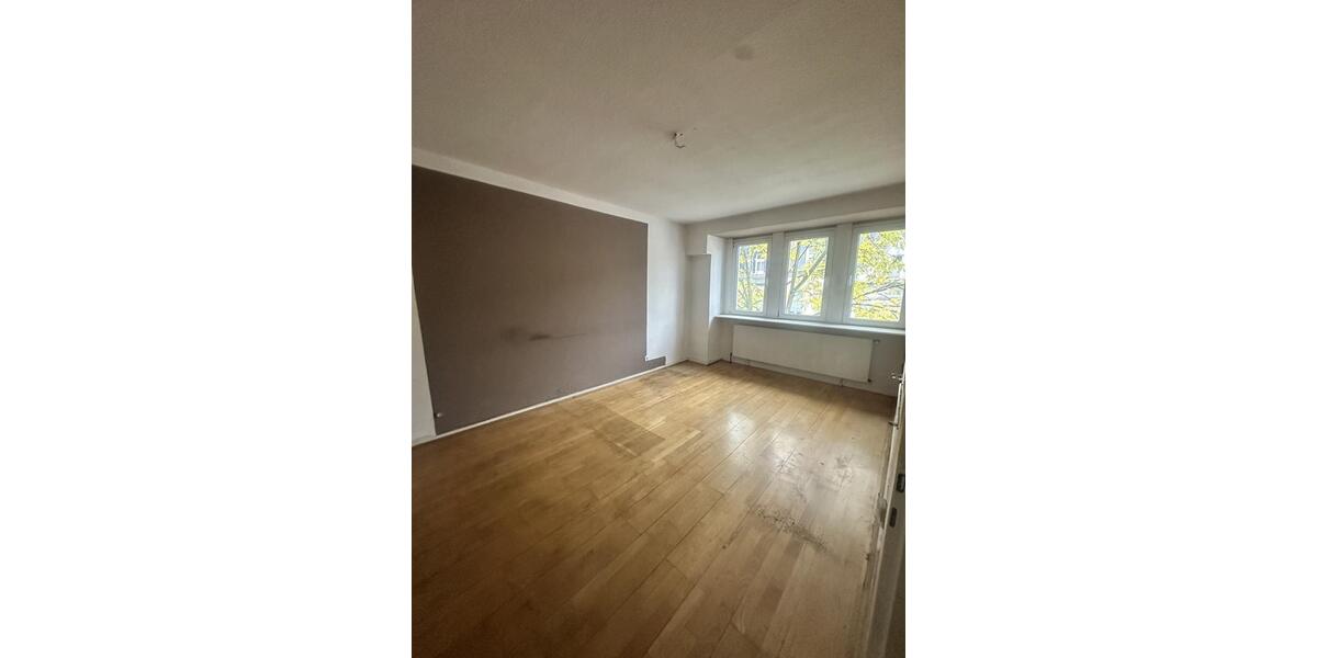 Etagenwohnung Wuppertal Gemarkung Langerfeld - 4 Zimmer, 107 m&sup2;, 250&euro; | Angebot:26545796