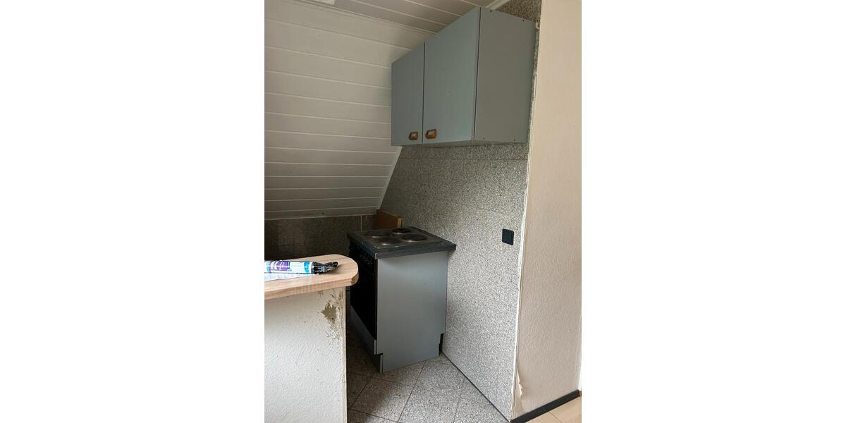 Dachgeschoßwohnung Hemer - 1 Zimmer, 32 m&sup2;, 450&euro; | Angebot:26237044