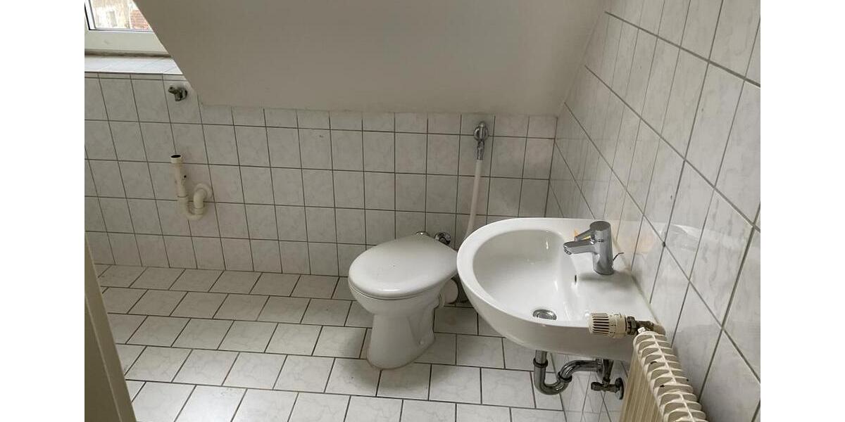 Dachgeschoßwohnung Herne Wanne - 2 Zimmer, 47 m&sup2;, 379&euro; | Angebot:23705970