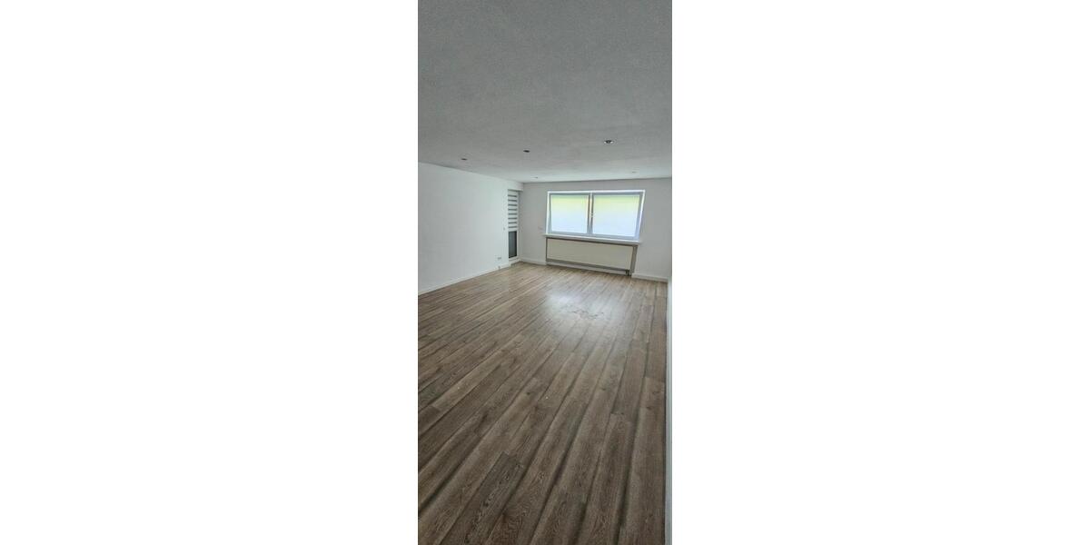 Erdgeschoßwohnung Iserlohn Letmathe - 4 Zimmer, 110 m&sup2;, 1.450&euro; | Angebot:26126053