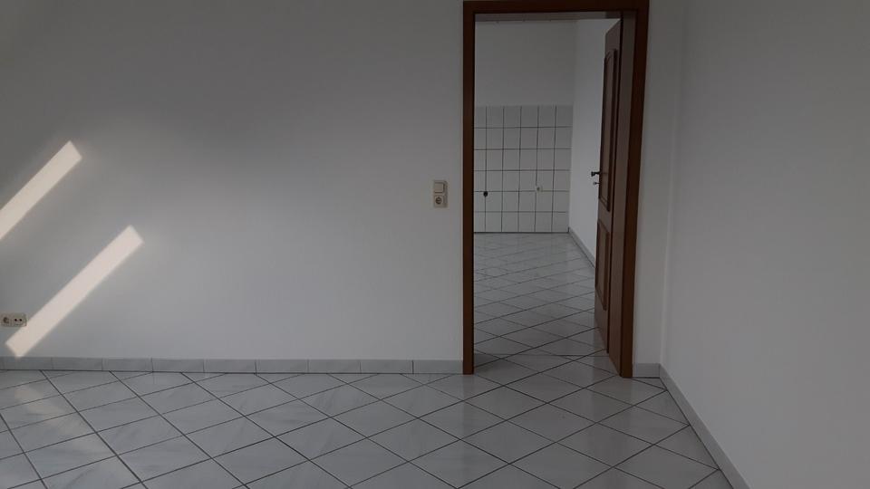 Dachgeschoßwohnung Castrop-Rauxel Deinighausen - 3 Zimmer, 90 m&sup2;, 700&euro; | Angebot:26024248