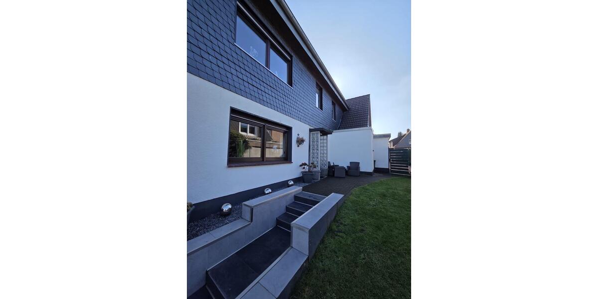 Einfamilienhaus Bochum Günnigfeld - 10 Zimmer, 242 m&sup2;, 649.000&euro; | Angebot:25547126