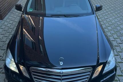 Mercedes-Benz E 220 238.700 km 9.900 &euro; Remscheid 42853