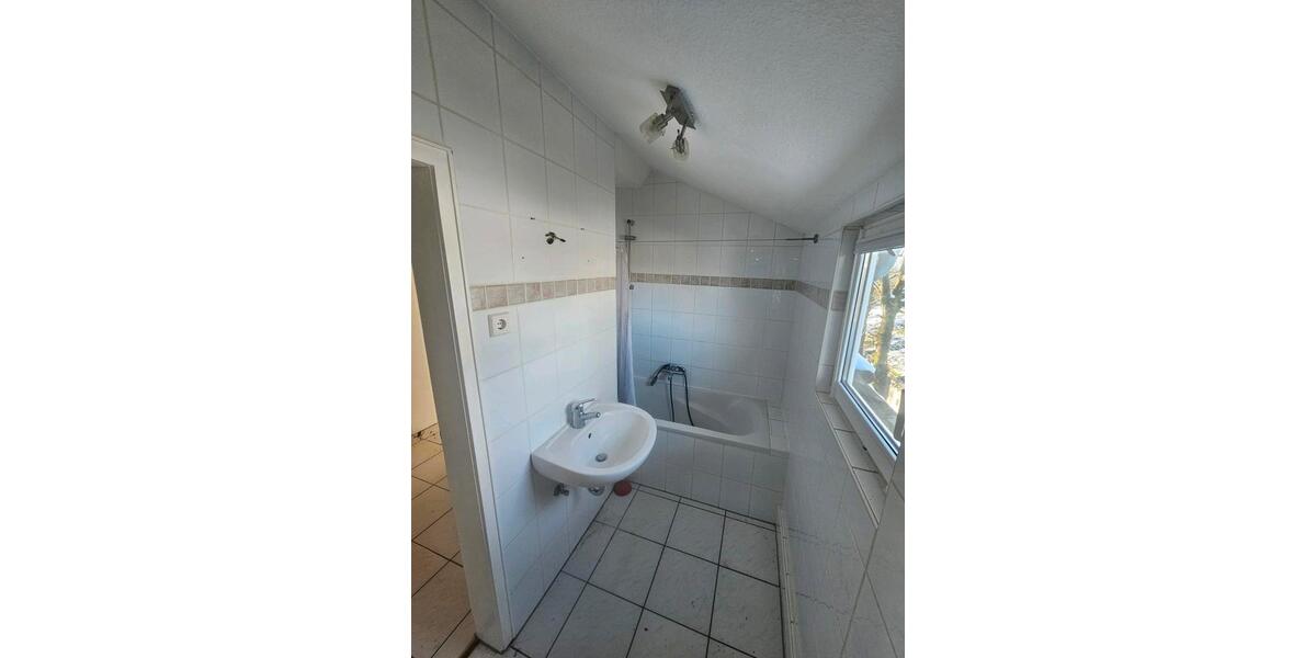 Dachgeschoßwohnung Wipperfürth - 2 Zimmer, 59 m&sup2;, 413&euro; | Angebot:26567444