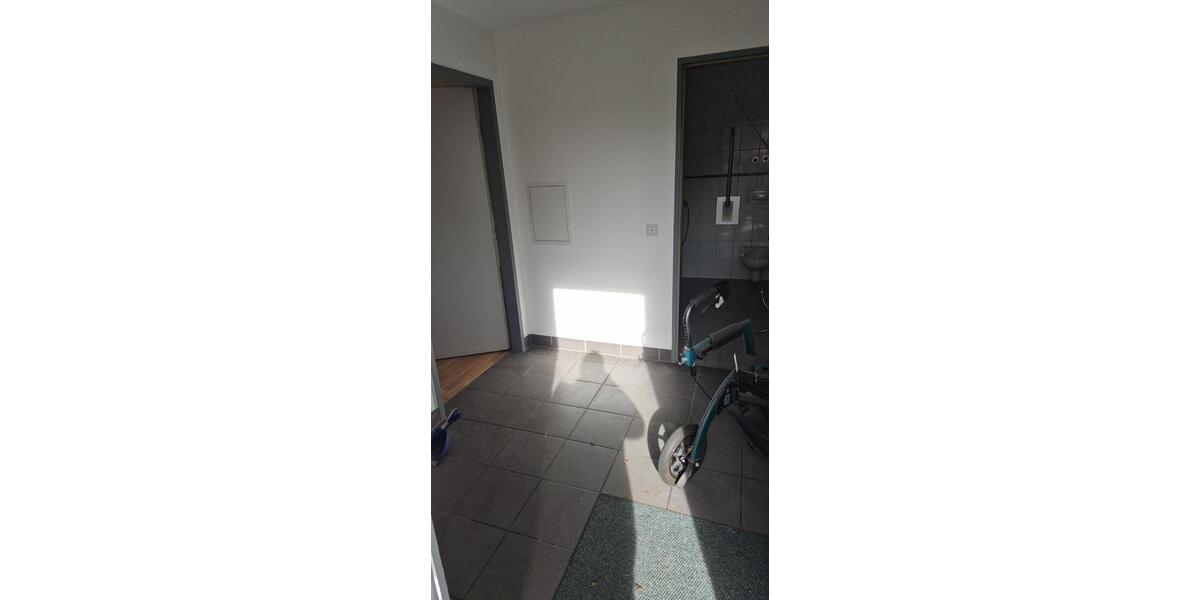 Etagenwohnung Wuppertal Gemarkung Ronsdorf - 1 Zimmer, 50 m&sup2;, 402&euro; | Angebot:25562419