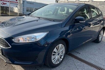 Ford Focus 112.610 km 6.400 &euro; Remscheid 42899