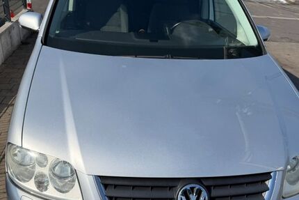 VW Touran 144.000 km 5.000 &euro; Castrop Rauxel 44581