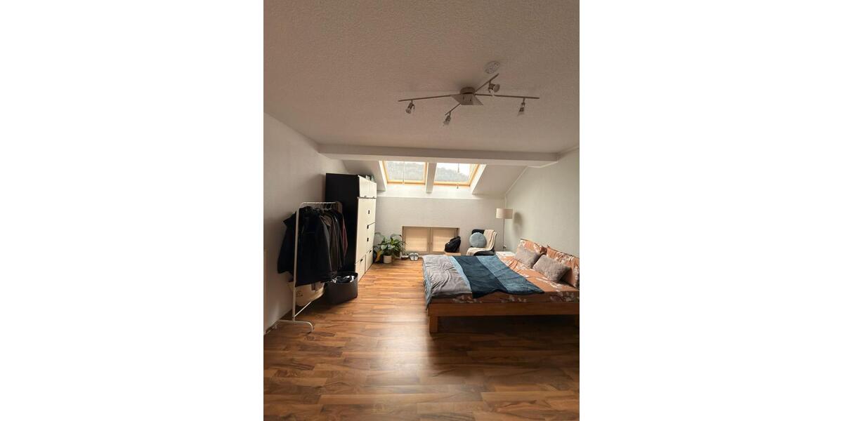 Dachgeschoßwohnung Wuppertal Brill - 1 Zimmer, 20 m&sup2;, 394&euro; | Angebot:25988581