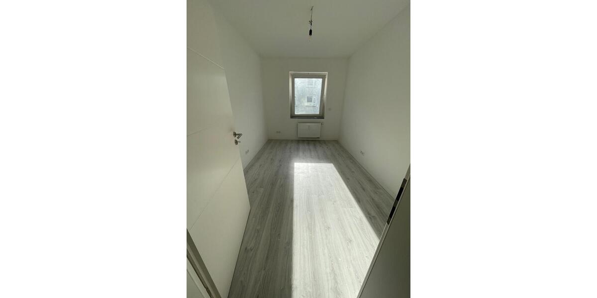 Etagenwohnung Remscheid Remscheid-Süd - 3.5 Zimmer, 75 m&sup2;, 750&euro; | Angebot:25895245