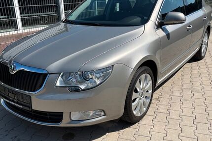Skoda Superb 115.230 km 8.900 &euro; Dortmund 44145