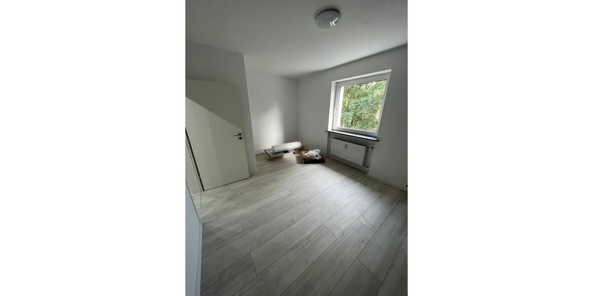 Etagenwohnung Dortmund Brackel - 3.5 Zimmer, 67 m&sup2;, 185.000&euro; | Angebot:26105007