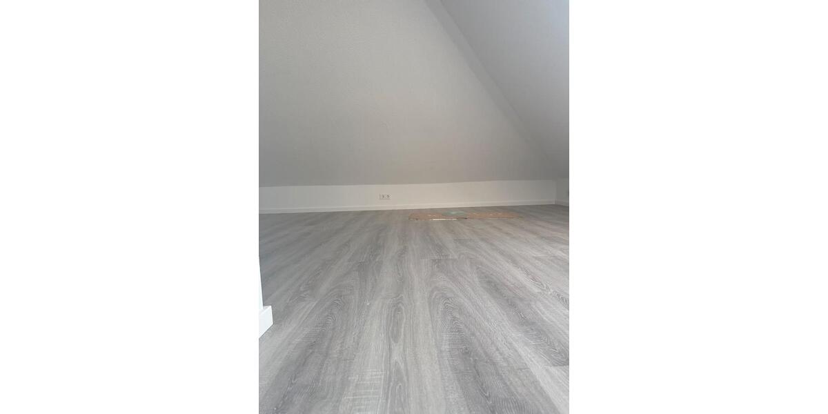 Dachgeschoßwohnung Schalksmühle - 2 Zimmer, 66 m&sup2;, 780&euro; | Angebot:26633222