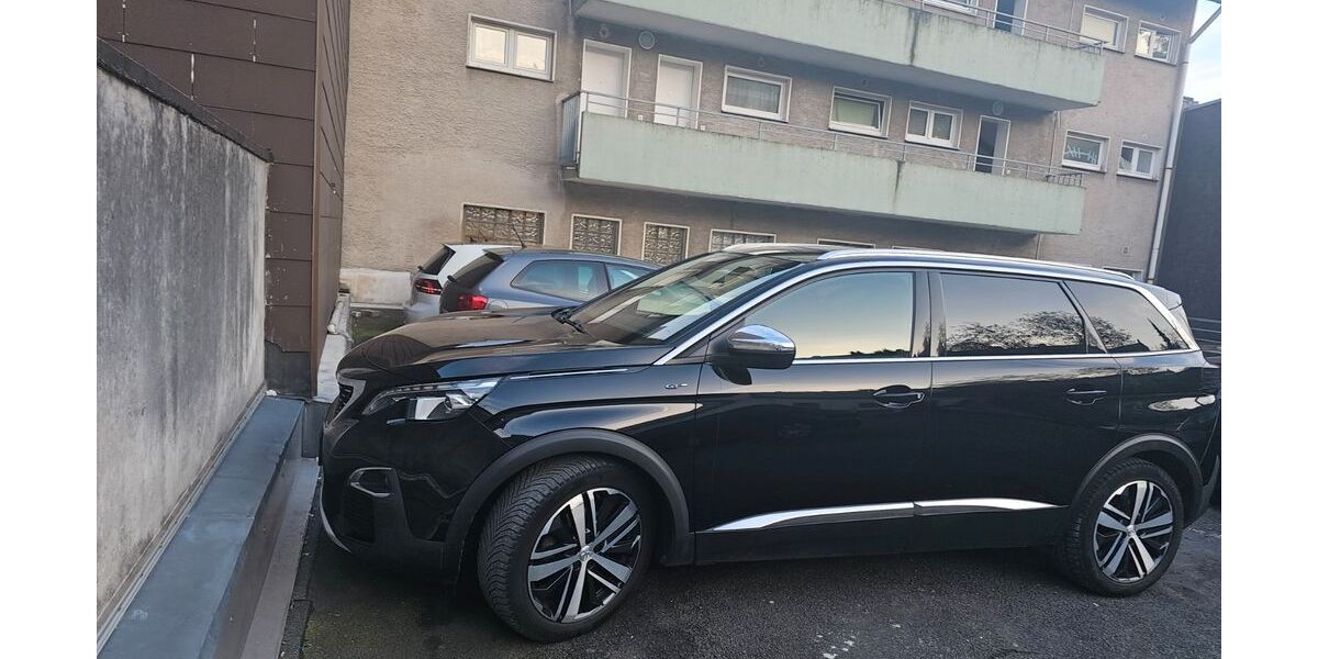 Peugeot 5008 154.000 km 17.900 &euro; Wuppertal 42117