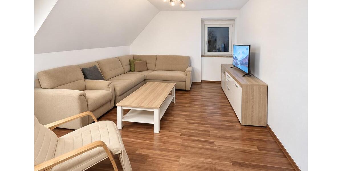 Dachgeschoßwohnung Lünen Brambauer - 3 Zimmer, 62 m&sup2;, 770&euro; | Angebot:27589757