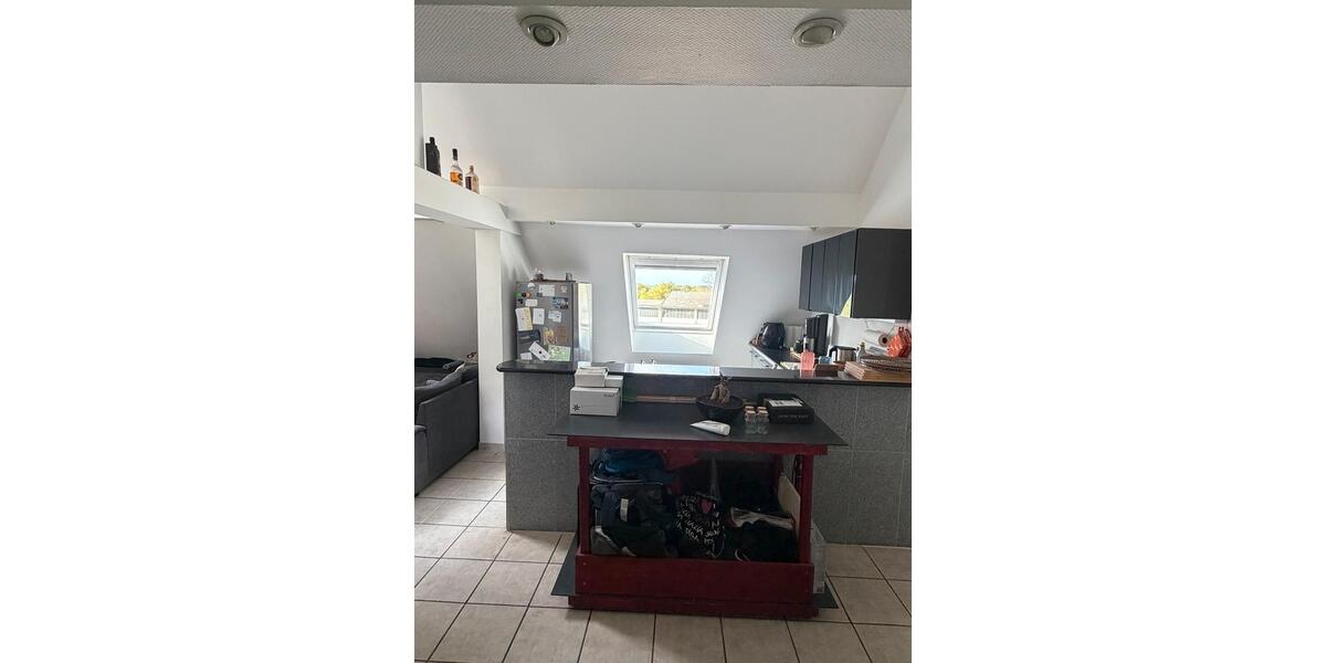 Dachgeschoßwohnung Halver - 2.5 Zimmer, 85 m&sup2;, 750&euro; | Angebot:26612618