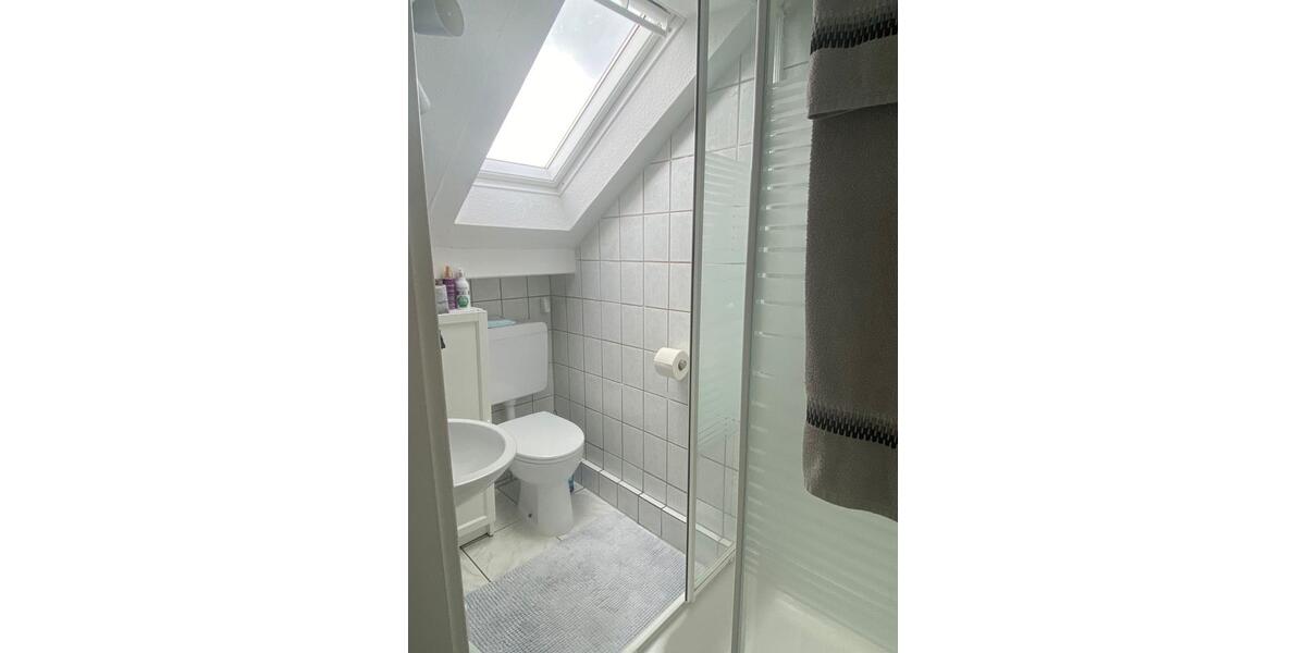 Dachgeschoßwohnung Lüdenscheid Othlinghausen - 3 Zimmer, 49 m&sup2;, 70.000&euro; | Angebot:25258773