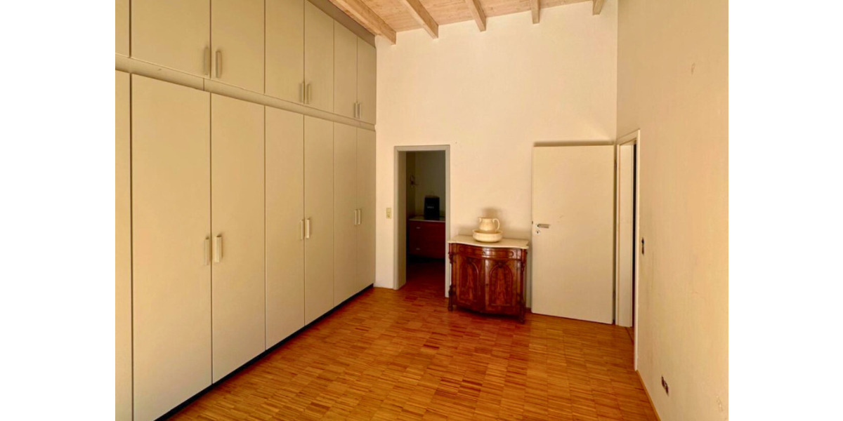 Doppelhaushälfte Neuenrade - 6 Zimmer, 140 m&sup2;, 985&euro; | Angebot:25703463