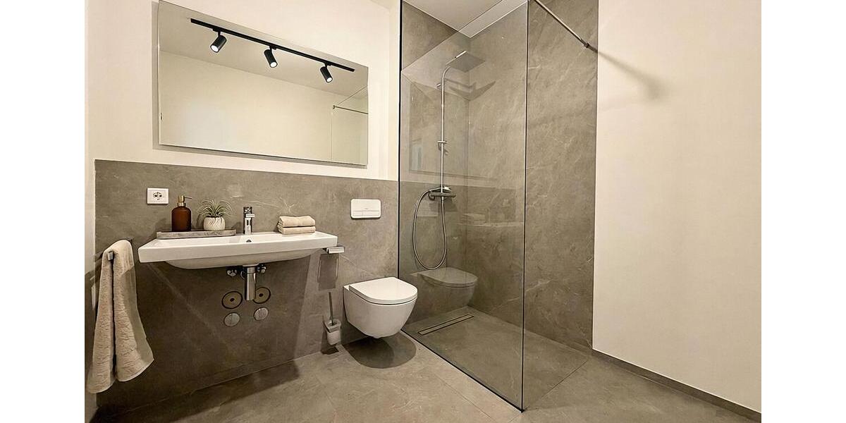 Etagenwohnung Bochum Bochum-Nord - 3.5 Zimmer, 110 m&sup2;, 2.200&euro; | Angebot:25715692