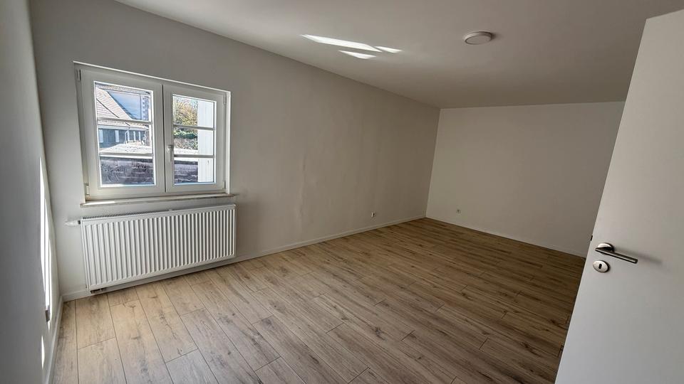 Etagenwohnung Remscheid Gemarkung Bergisch Born - 4 Zimmer, 130 m&sup2;, 1.097&euro; | Angebot:26220408
