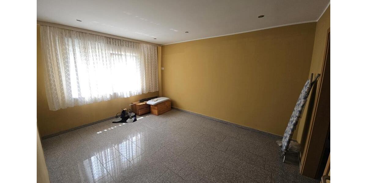 Hochparterre Dortmund Huckarde - 5 Zimmer, 110 m&sup2;, 1.300&euro; | Angebot:27626631