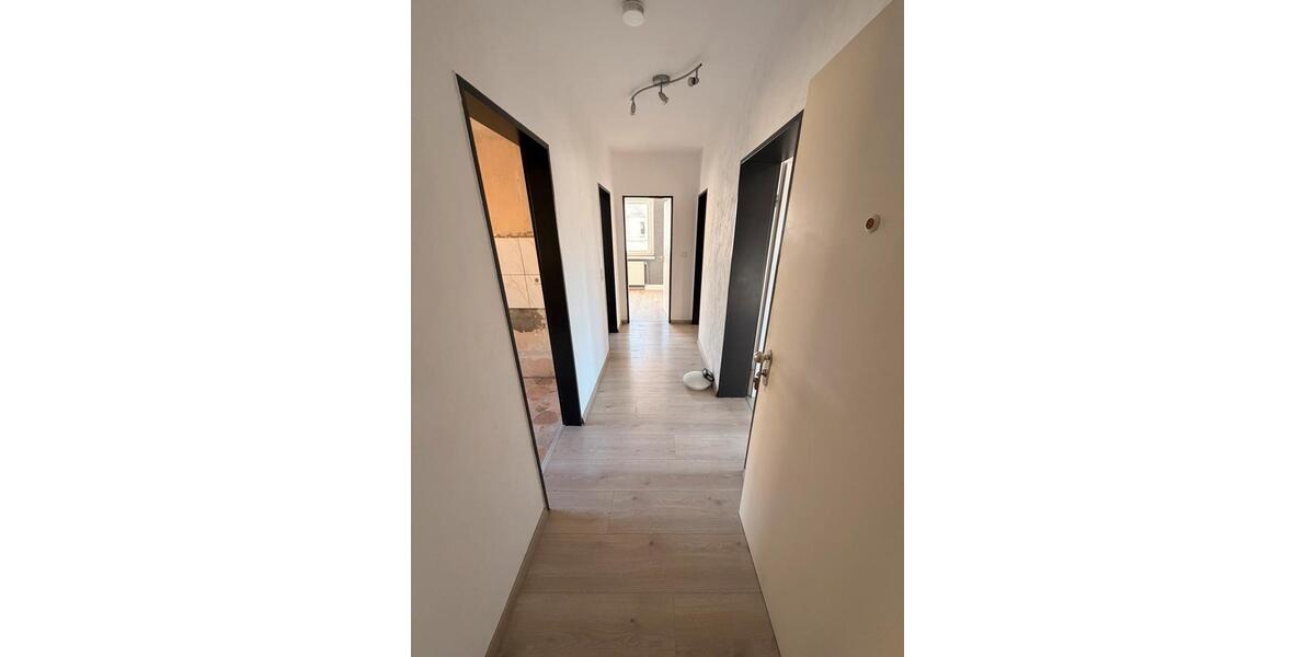 Etagenwohnung Werdohl - 3 Zimmer, 64 m&sup2;, 480&euro; | Angebot:25968678