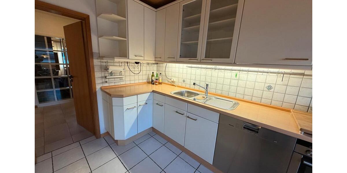 Etagenwohnung Schwerte - 4 Zimmer, 115 m&sup2;, 300.000&euro; | Angebot:27113385
