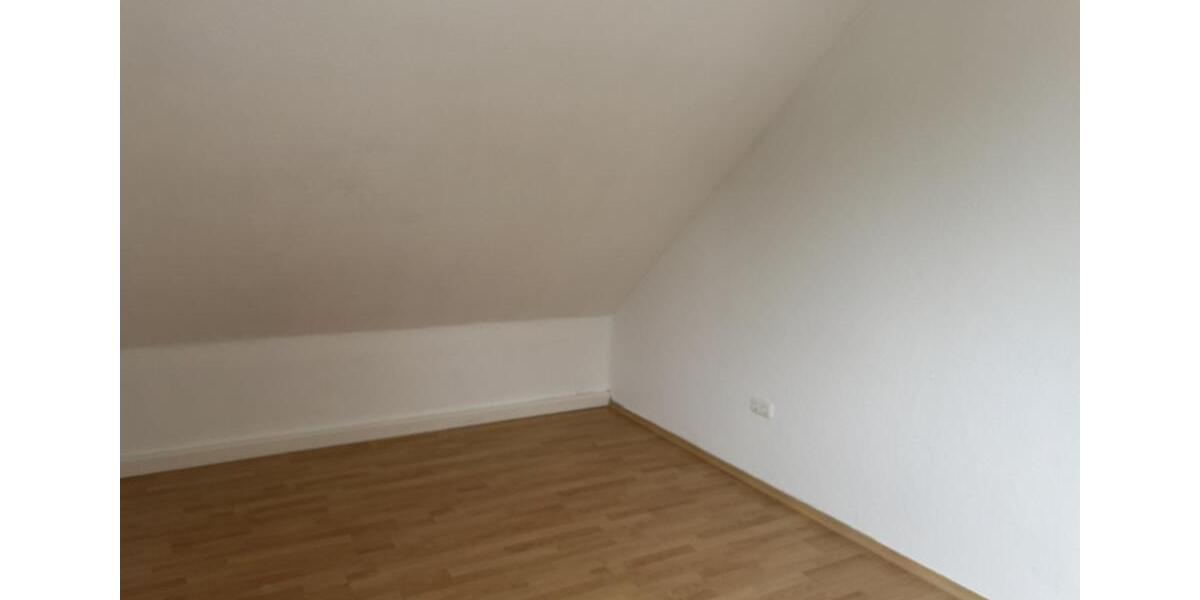 Dachgeschoßwohnung Lüdenscheid Othlinghausen - 3 Zimmer, 69 m&sup2;, 400&euro; | Angebot:25377667