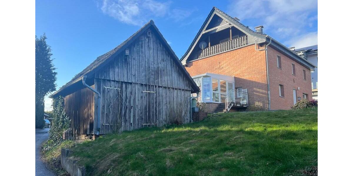 Einfamilienhaus Wipperfürth - 5 Zimmer, 227 m&sup2;, 2.500&euro; | Angebot:25988677