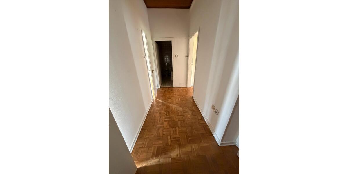 Etagenwohnung Wuppertal - 5 Zimmer, 115 m&sup2;, 970&euro; | Angebot:26678019