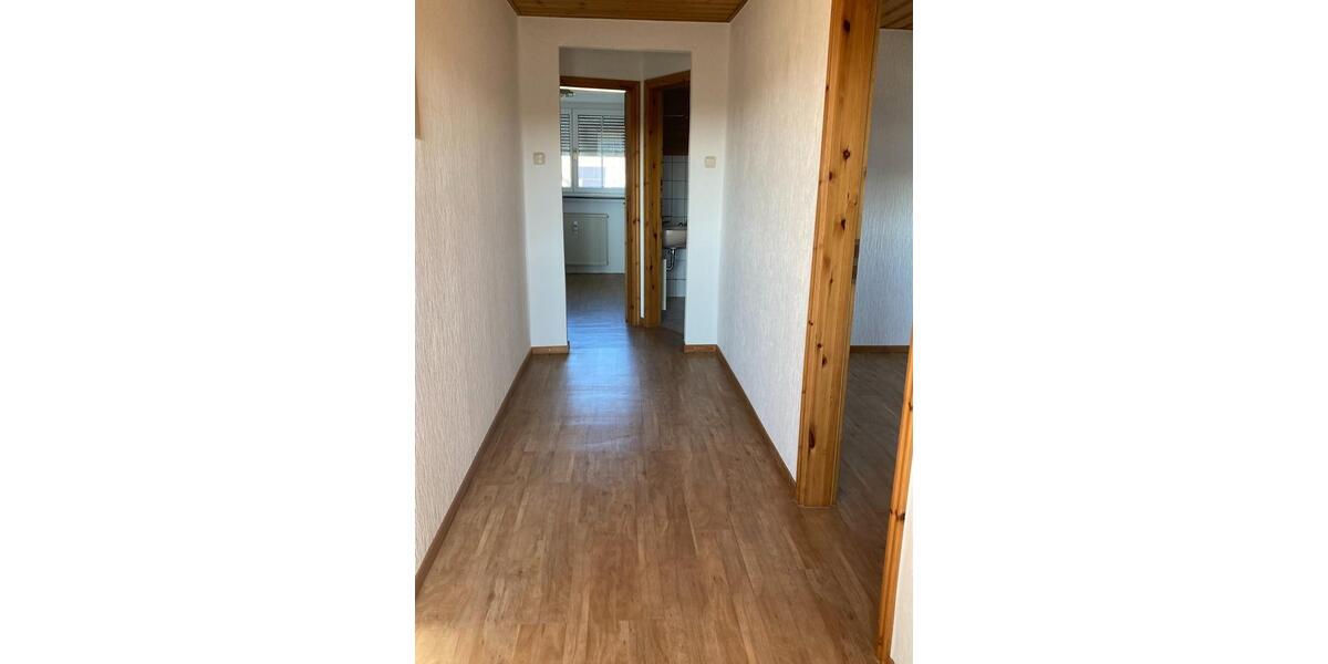 Dachgeschoßwohnung Iserlohn Sümmern - 2.5 Zimmer, 57 m&sup2;, 390&euro; | Angebot:25843820