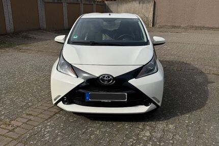 Toyota Aygo (X) 193.300 km 4.800 &euro; Dortmund 44289
